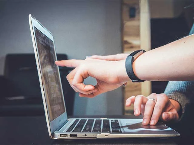 Consultanța IT – soluția pentru afaceri mai eficiente și mai sigure