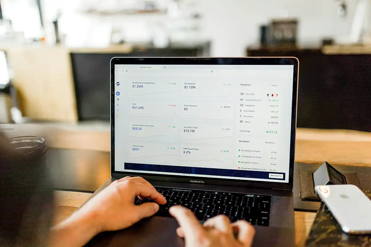 Cum să îți promovezi serviciile pe un site de anunțuri gratuite