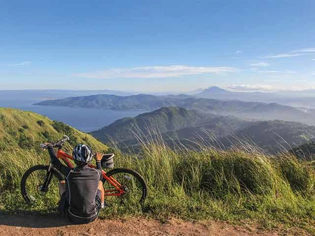 Explorează Hunedoara în mod activ: experiențe de neuitat cu eBike-ul!