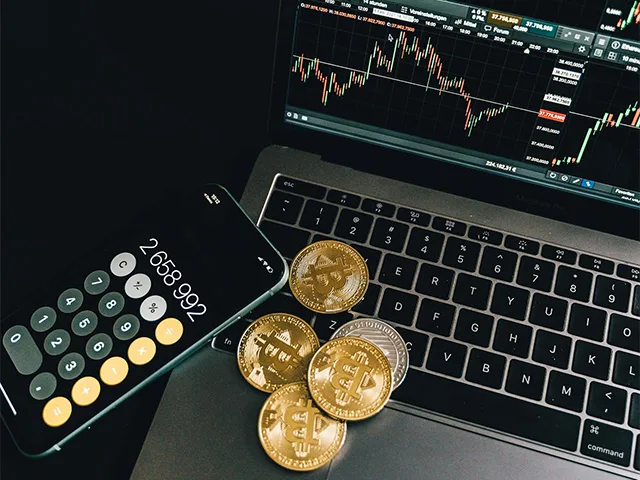 Istoria monedei Bitcoin: 3 ianuarie 2009 – Ziua care a schimbat lumea